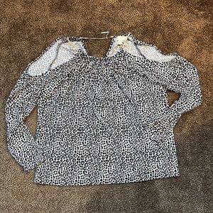 Women’s Michael Kors Open Shoulder Leopard Pattern Shirt. size XL
